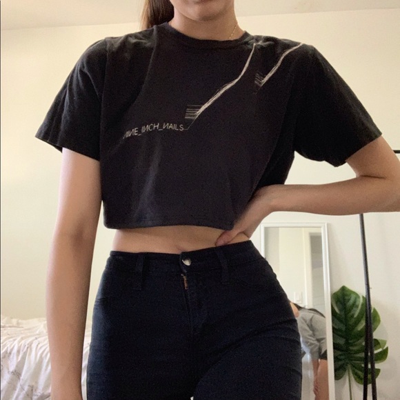 CROPPED GRAPHIC TEE - Picture 2 of 4